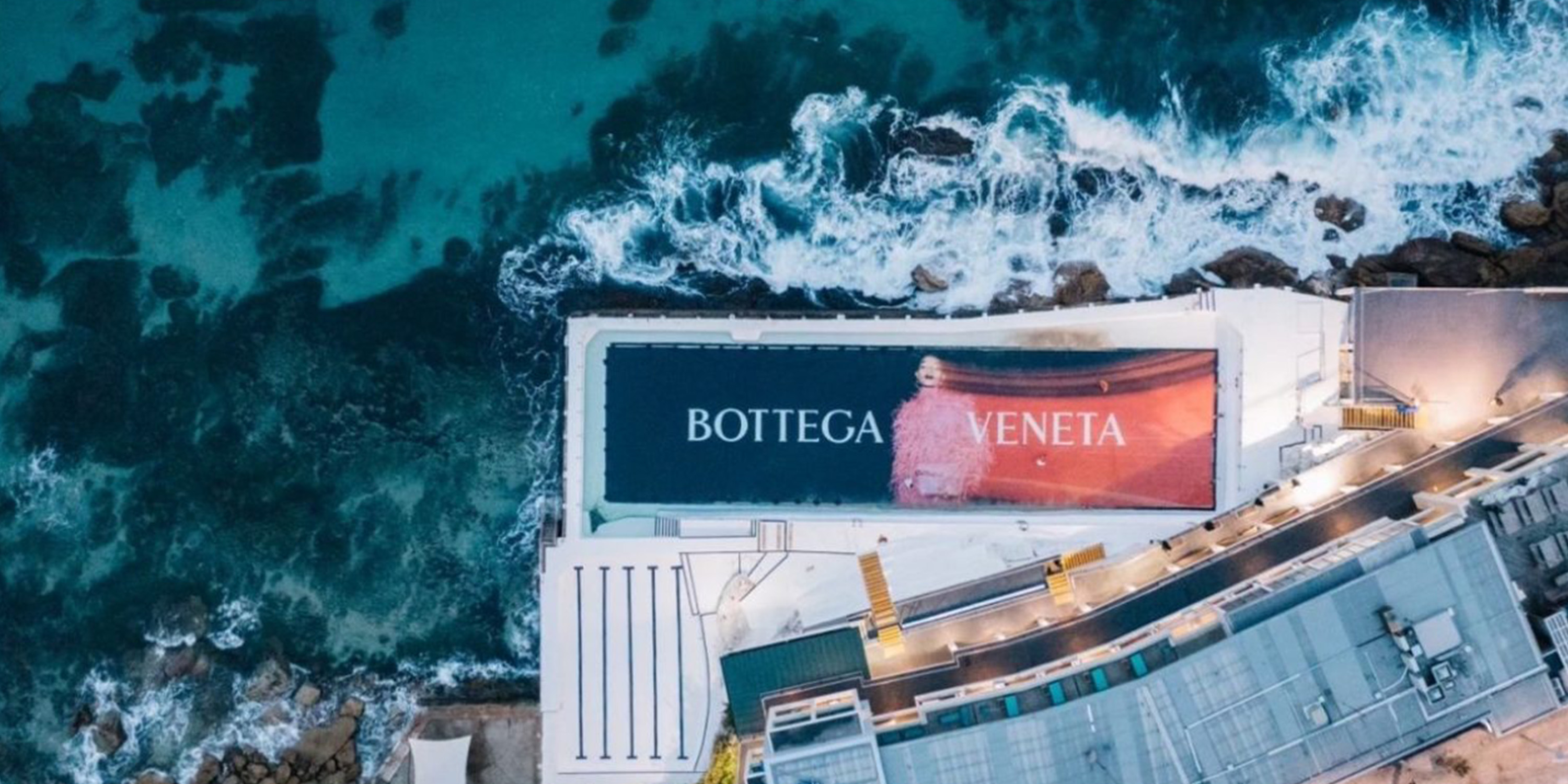 3 X WAYS BOTTEGA VENETA ARE SHOWING UP IRL